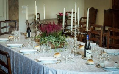 RICOMINCEREMO DALLA TAVOLA APPARECCHIATA